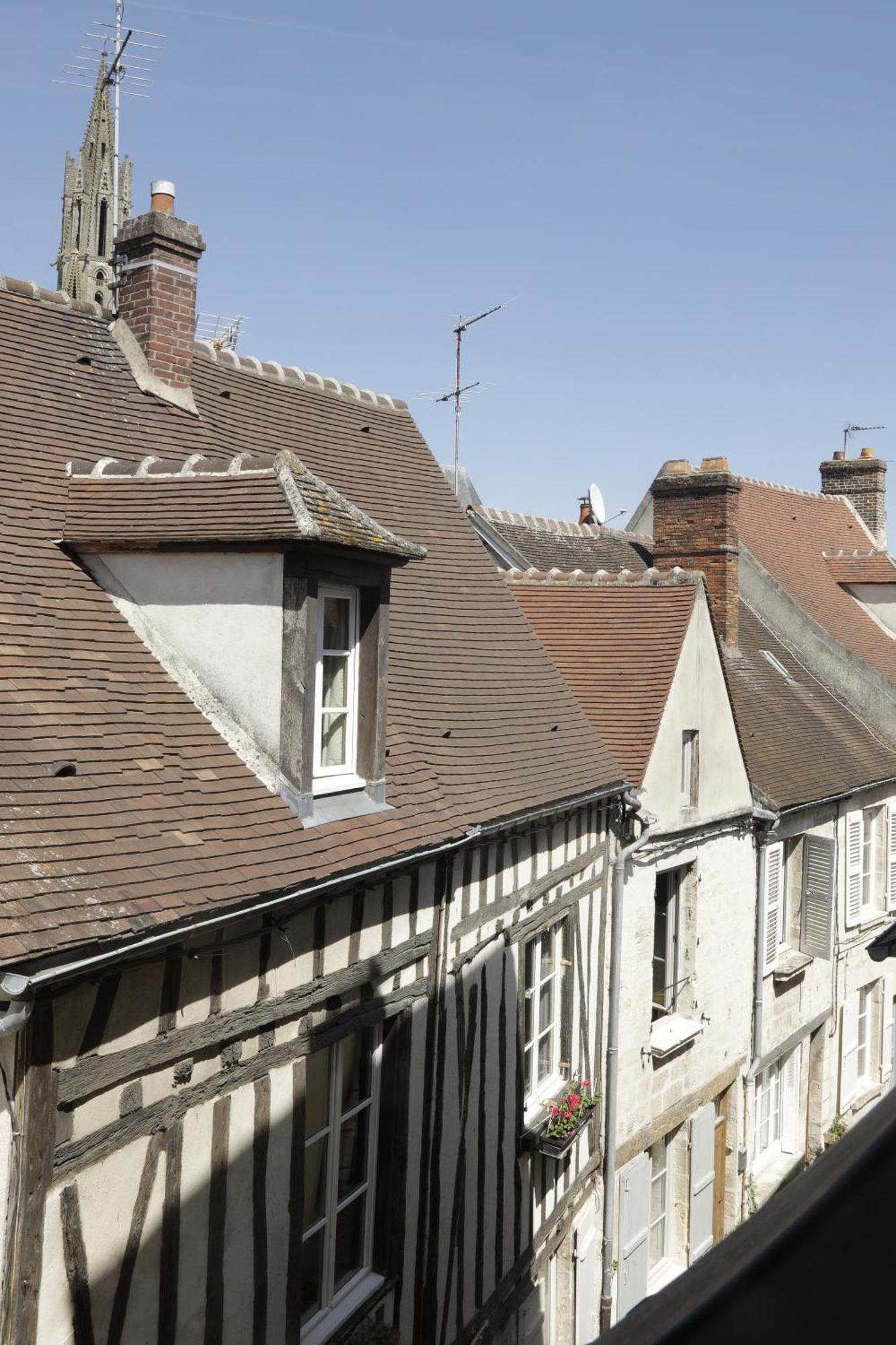 Appartements 4 Vents By La Boite En Plus Senlis  Exterior photo